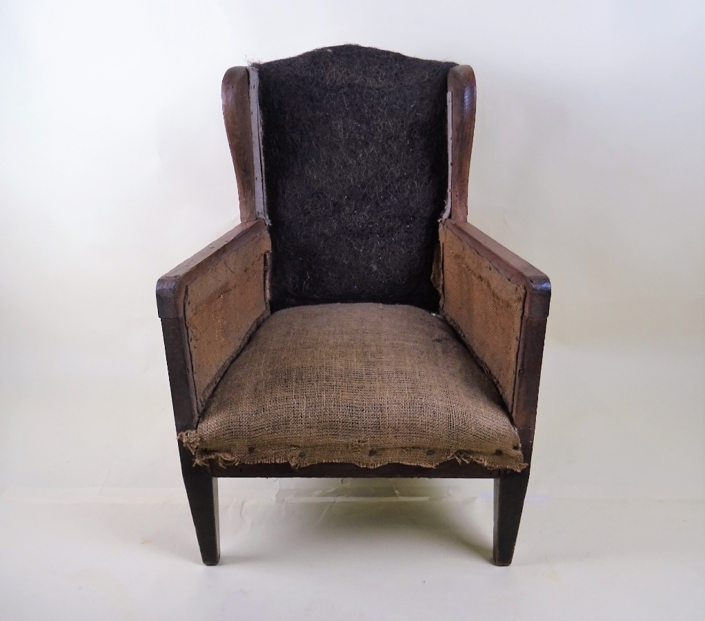 Child’s Wing Chair (1).JPG